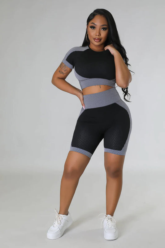 2 Toned short set